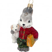 Заяц с зайкой и книгой